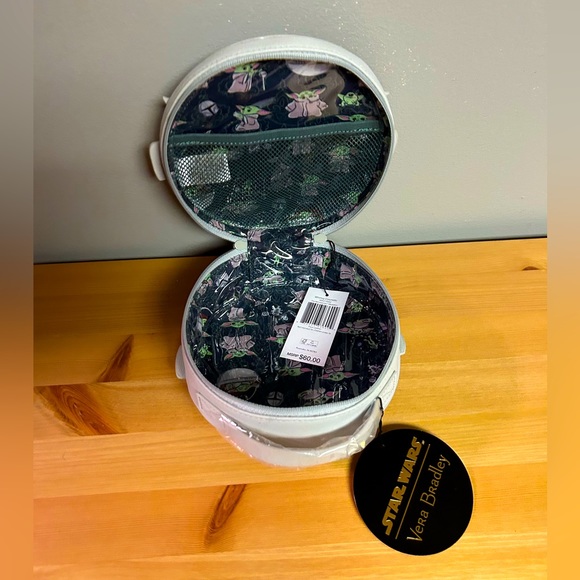 NWT Vera Bradley Star Wars Whimsy Cosmetic - Picture 3 of 3